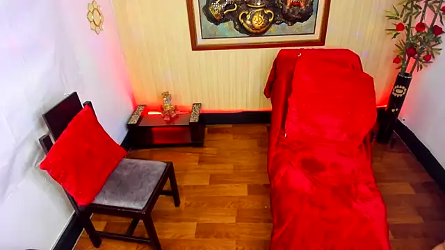 Snapshot of PowerExplosive chatting on 11-15-25, 12:08 PowerExplosive online show from 11-15-25, 12:08