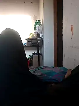 Snapshot of indianguy21 chatting on 12-08-24, 11:24 indianguy21 online show from 12-08-24, 11:24