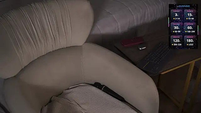 Snapshot of eseniyavl chatting on 02-06-26, 05:23 eseniyavl online show from 02-06-26, 05:23