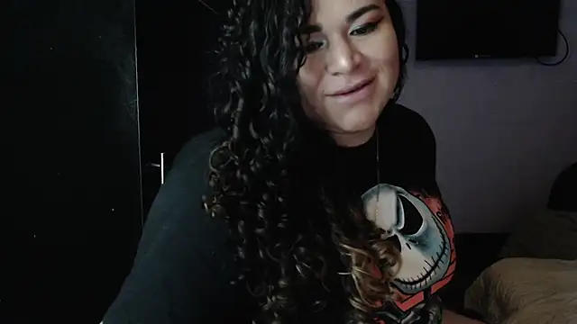 ANGELIQUE KLANE online show from 01-31-25, 08:01