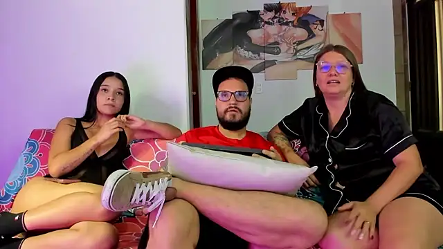 Snapshot of sgmr chatting on 03-09-26, 01:59 sgmr online show from 03-09-26, 01:59