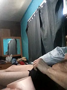 Snapshot of Bwc4u2Ride chatting on 02-18-26, 05:09 Bwc4u2Ride online show from 02-18-26, 05:09