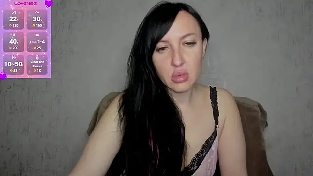 Snapshot of MissGulia chatting on 04-26-26, 02:09 MissGulia online show from 04-26-26, 02:09