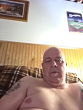 Snapshot of horny4you1 chatting on 05-30-26, 02:08 horny4you1 online show from 05-30-26, 02:08