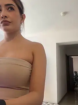 CATALINA RESTREPO online show from 01-25-25, 08:21