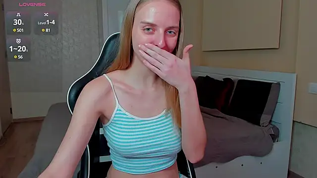 Snapshot of Jam_cream chatting on 03-08-25, 08:44 Jam cream online show from 03-08-25, 08:44