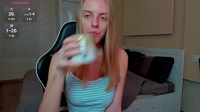 Snapshot of Jam_cream chatting on 03-11-25, 07:37 Jam cream online show from 03-11-25, 07:37