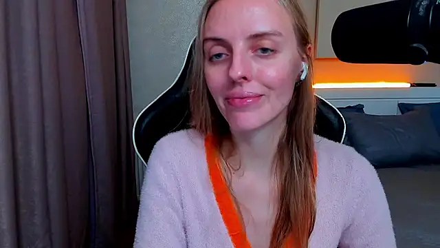 Snapshot of Jam_cream chatting on 09-15-25, 04:51 Jam cream online show from 09-15-25, 04:51