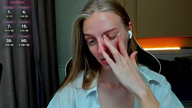 Snapshot of Jam_cream chatting on 10-22-25, 02:50 Jam cream online show from 10-22-25, 02:50