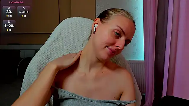 Snapshot of Jam_cream chatting on 11-29-25, 10:07 Jam cream online show from 11-29-25, 10:07