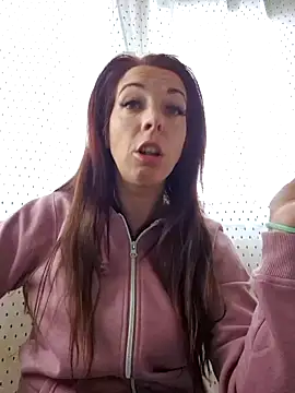 Snapshot of Almmaxxxx chatting on 12-23-24, 07:28 Almmaxxxx online show from 12-23-24, 07:28