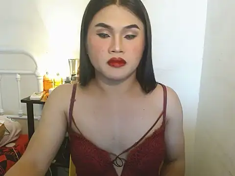 Snapshot of JustineBIGCUM chatting on 11-08-25, 03:39 JustineBIGCUM online show from 11-08-25, 03:39