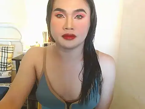 Snapshot of JustineBIGCUM chatting on 12-04-25, 07:17 JustineBIGCUM online show from 12-04-25, 07:17