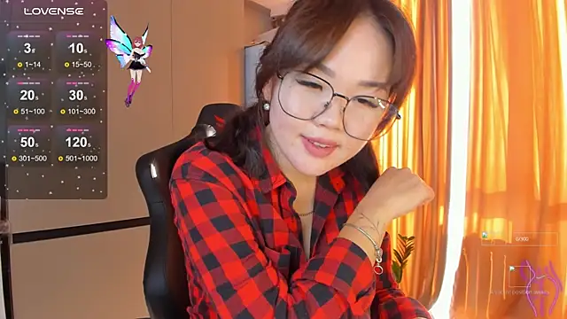 azure moon2 online show from 10-06-25, 09:40