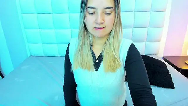 teresasroom  online show from 02-18-25, 05:21