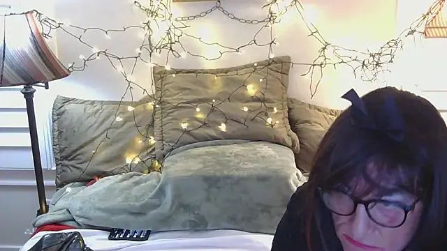 Snapshot of HelloKittyLapDog chatting on 03-19-26, 03:32 HelloKittyLapDog online show from 03-19-26, 03:32