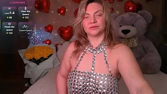 KristiOwen online show from 02-15-26, 05:48