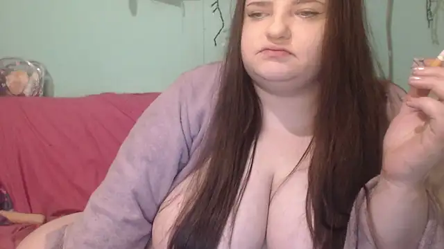 Snapshot of lorelay123 chatting on 11-13-25, 07:35 lorelay123 online show from 11-13-25, 07:35