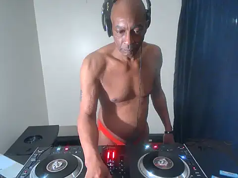 longdick4you8686 online show from 02-23-25, 02:07