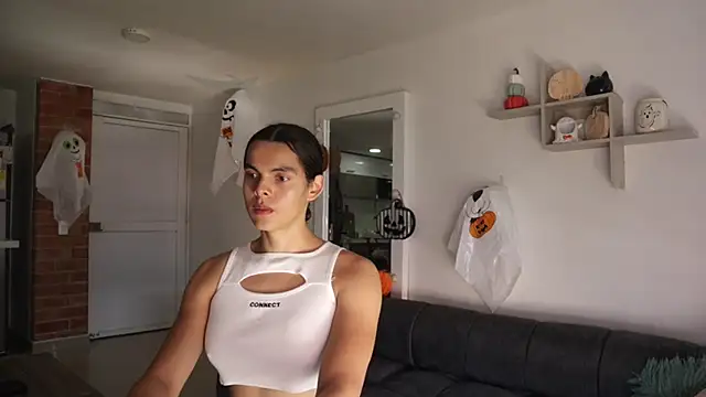  Vahos  online show from 10-29-25, 05:25