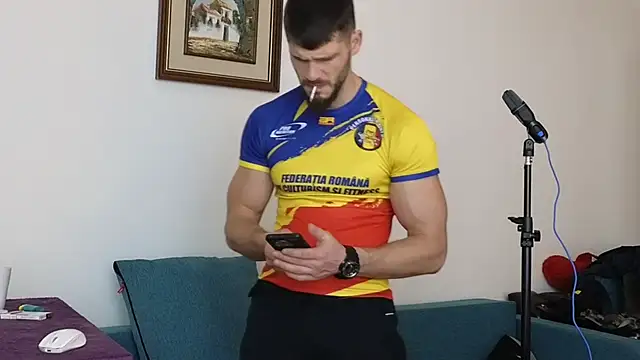 Snapshot of MauroTwin chatting on 01-21-25, 06:02 MauroTwin online show from 01-21-25, 06:02