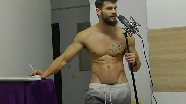 Snapshot of MauroTwin chatting on 02-09-25, 09:06 MauroTwin online show from 02-09-25, 09:06