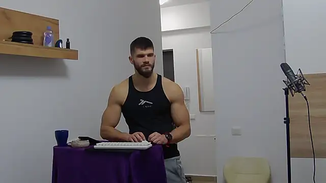 Snapshot of MauroTwin chatting on 02-12-25, 05:48 MauroTwin online show from 02-12-25, 05:48