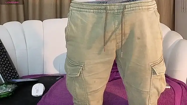 Snapshot of MauroTwin chatting on 09-15-25, 06:08 MauroTwin online show from 09-15-25, 06:08