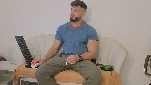 Snapshot of MauroTwin chatting on 11-07-25, 07:36 MauroTwin online show from 11-07-25, 07:36