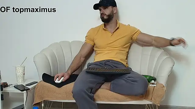 Snapshot of MauroTwin chatting on 11-20-25, 06:18 MauroTwin online show from 11-20-25, 06:18