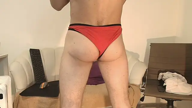 Snapshot of MauroTwin chatting on 12-13-25, 07:53 MauroTwin online show from 12-13-25, 07:53