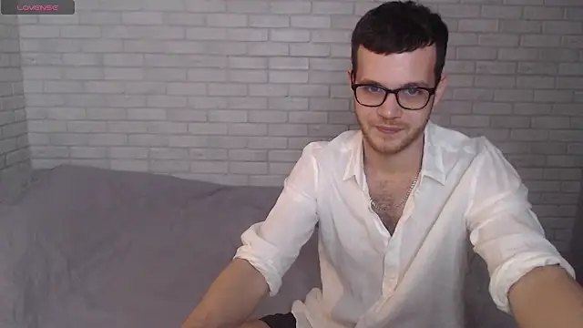 Snapshot of Alexxx_horny chatting on 01-05-25, 02:19 Alexxx horny online show from 01-05-25, 02:19