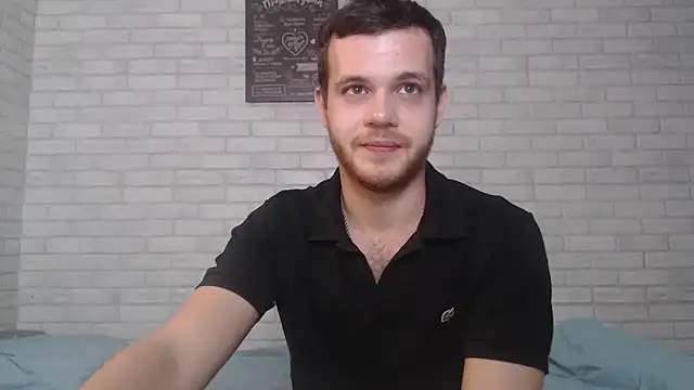 Snapshot of Alexxx_horny chatting on 01-18-25, 06:53 Alexxx horny online show from 01-18-25, 06:53