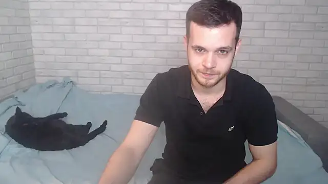 Snapshot of Alexxx_horny chatting on 02-21-25, 02:48 Alexxx horny online show from 02-21-25, 02:48