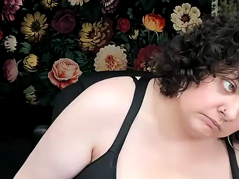 Exotic-Melons online show from 05-22-26, 09:53