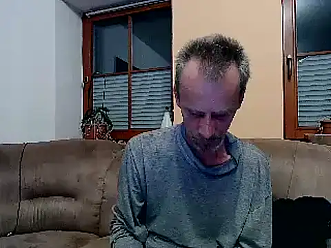 Snapshot of xxBareBabyxx chatting on 10-24-25, 08:38 xxBareBabyxx online show from 10-24-25, 08:38