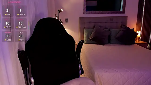 AmyWood online show from 10-25-25, 01:51