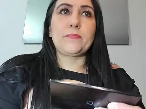 foxy-porn1 online show from 12-01-25, 08:14