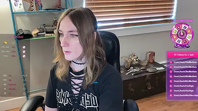 luluvaladon online show from 02-13-25, 07:10