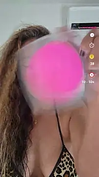 YOURSDEBORA online show from 11-18-25, 08:02