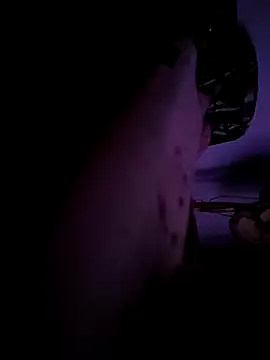 Snapshot of Mini865433 chatting on 11-12-25, 02:01 Mini865433 online show from 11-12-25, 02:01