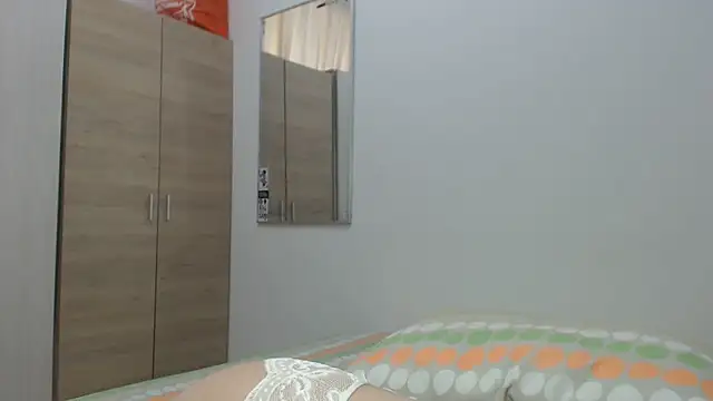 camilahot23 online show from 01-31-25, 04:48