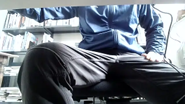 Snapshot of NiceHunter89 chatting on 02-16-26, 10:33 NiceHunter89 online show from 02-16-26, 10:33