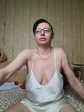 Snapshot of Amberhotqueen chatting on 03-13-25, 07:53 Amberhotqueen online show from 03-13-25, 07:53