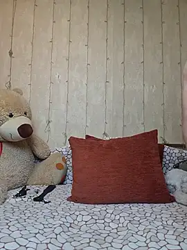 Snapshot of Amberhotqueen chatting on 10-24-25, 08:44 Amberhotqueen online show from 10-24-25, 08:44