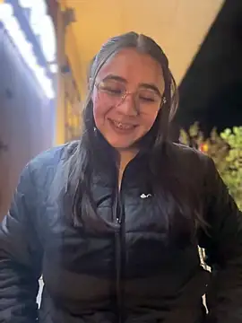 vaneelee online show from 04-11-26, 03:22