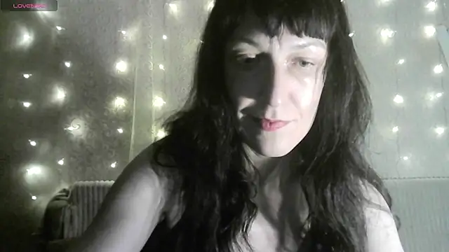 Snapshot of MarieODahliaS chatting on 10-28-25, 10:52 MarieODahliaS online show from 10-28-25, 10:52