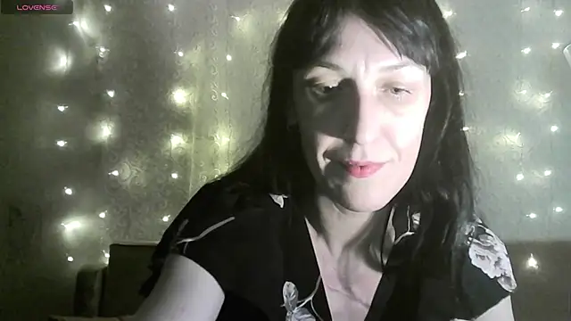 Snapshot of MarieODahliaS chatting on 11-18-25, 11:36 MarieODahliaS online show from 11-18-25, 11:36