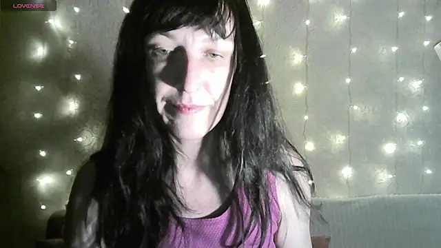 Snapshot of MarieODahliaS chatting on 12-05-25, 12:03 MarieODahliaS online show from 12-05-25, 12:03