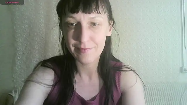 Snapshot of MarieODahliaS chatting on 04-28-26, 10:31 MarieODahliaS online show from 04-28-26, 10:31